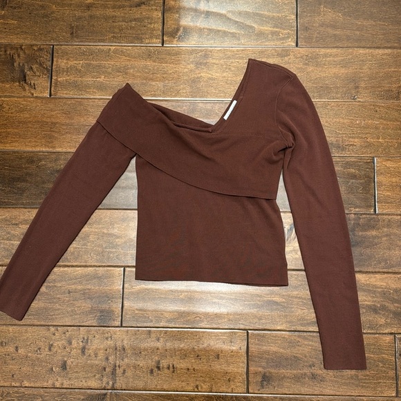 Crescent Tops - Excellent condition Top